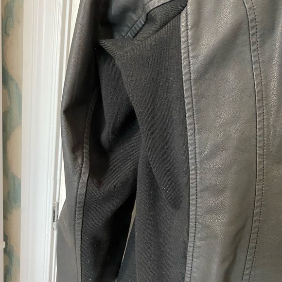 Target Ava & Viv Size 1X Vegan Leather Moto Motorcycle Jacket - Like New - Black - Picture 10 of 10